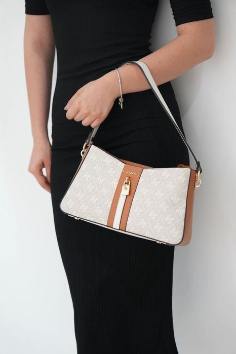 НОВО! ЛИКВИДАЦИЯ! Дамска чанта с мини катинарче Silver&Polo