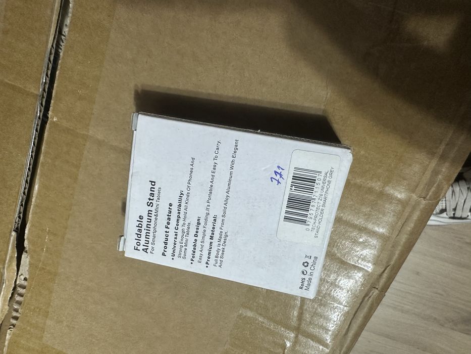 suport de birou universal pentru telefon și tabletă de la Tech-Protect