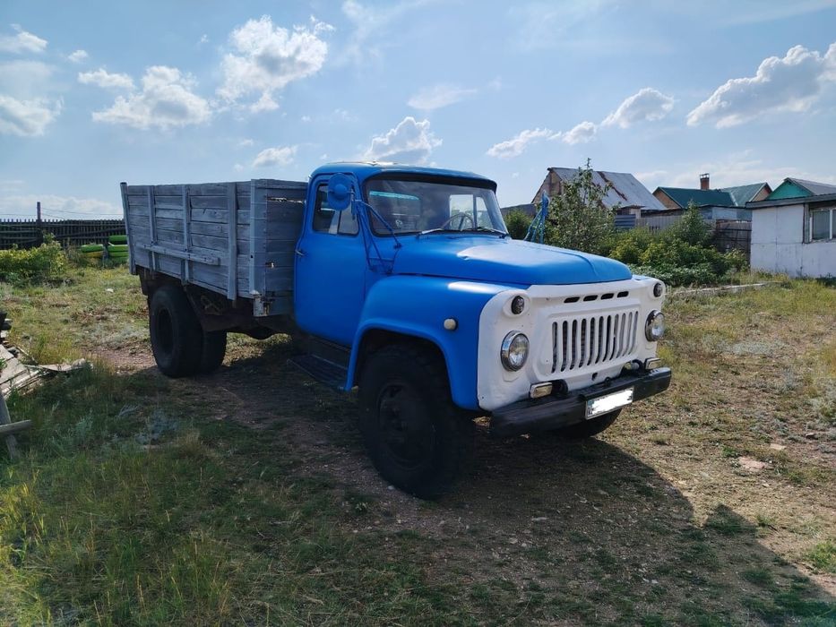 Продам автомашину ГАЗ  52