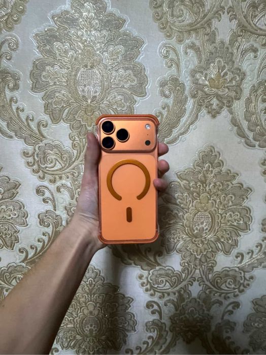 Iphone 17 Pro max orange