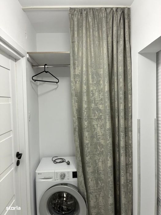Apartament de închiriat 3 camere renovat | Ultracentral, Campina