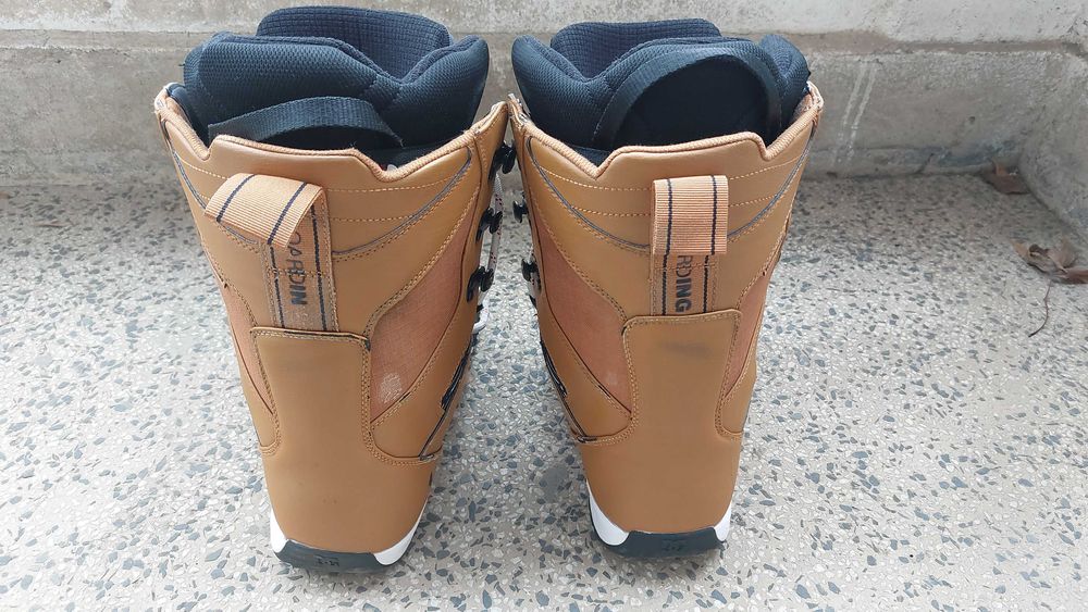 Сноуборд обувки DC mutiny 2023 43 / 28см.