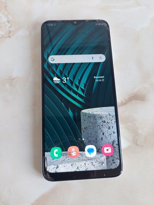 Vând Samsung Galaxy A03s alb NEcodat cu câteva dezavantaje /poze reale