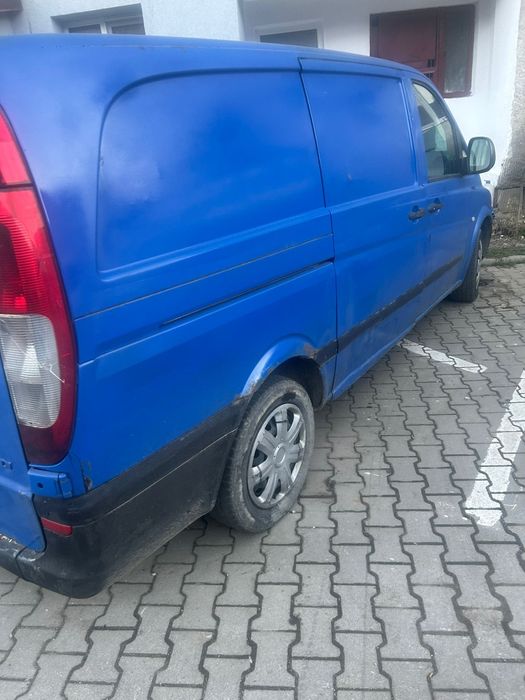 Vând Mercedes Vito 111 CDI