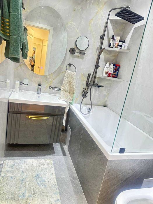 Сдаётся новая 2-х комнатная квартира в центре города