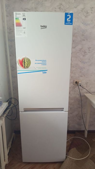 Продам холодильник