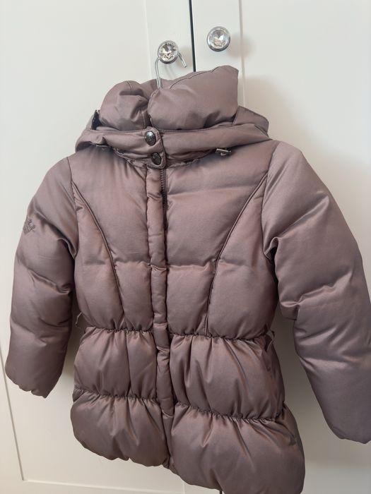 Продам зимнюю куртку на девочку