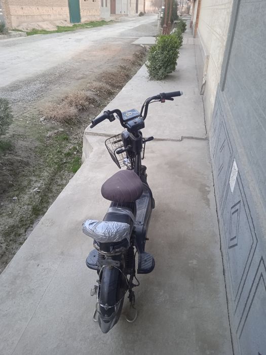 Sport bike  sotiladi holati yaxshi minilgan narxhi kelishamiz