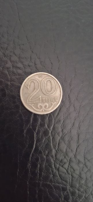 Монеты разных стран.