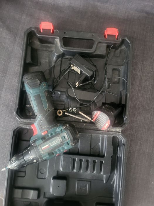 Продам шуруповёрт