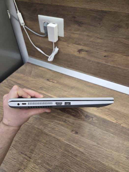 Laptop ASUS VivoBook M509 X509 | AMD Ryzen 3 | Radeon Vega 3