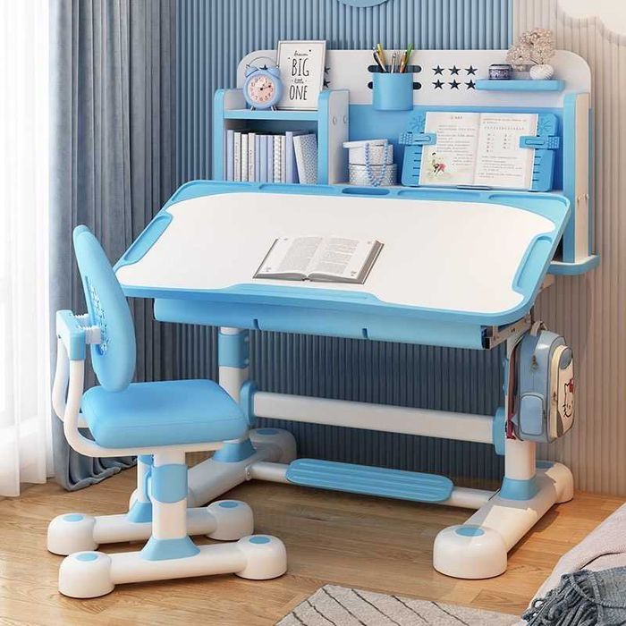 Трансформер парта —  учебный стол + стул,  для детей от 3 до 18 лет.