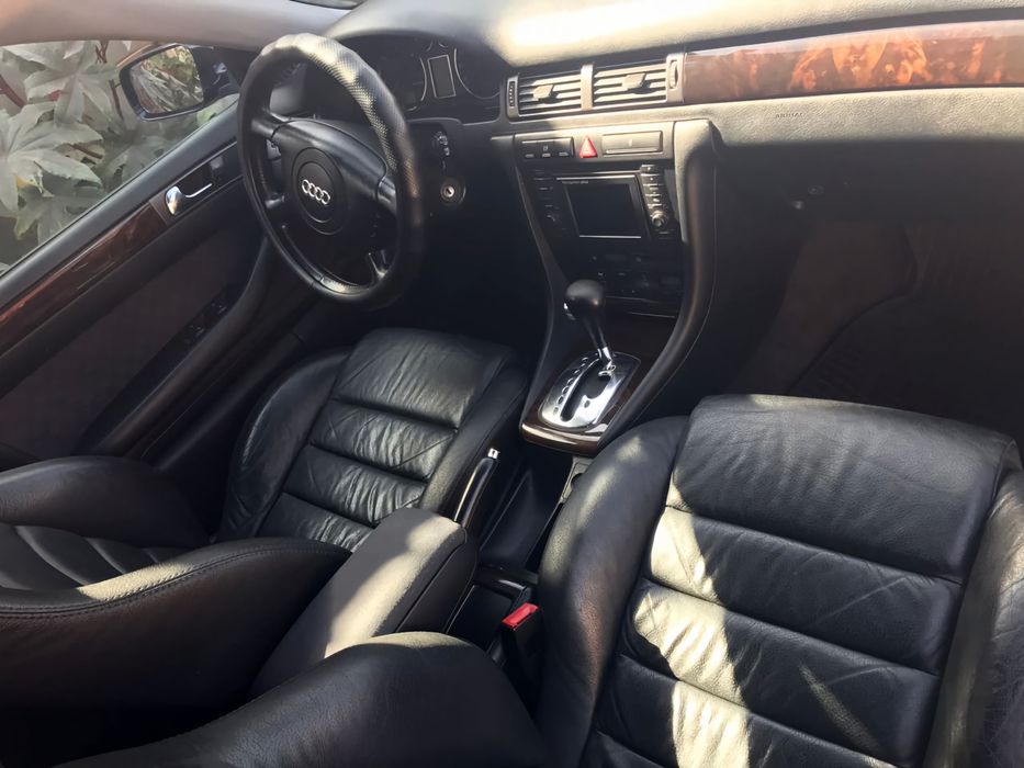 Ауди А6 C5 универсал 2001 год