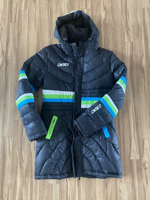 Продам зимние куртки