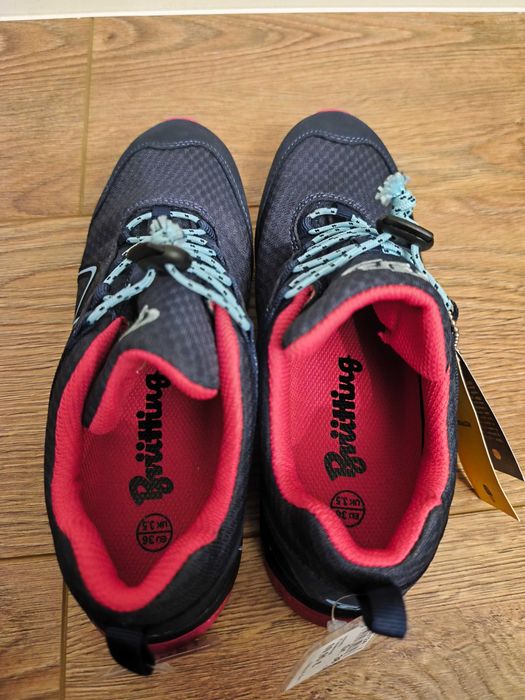 Туристически обувки Vibram