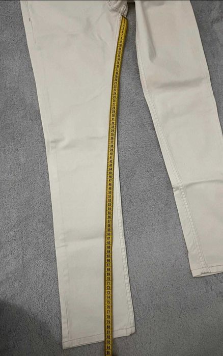 Blugi albi Levi's