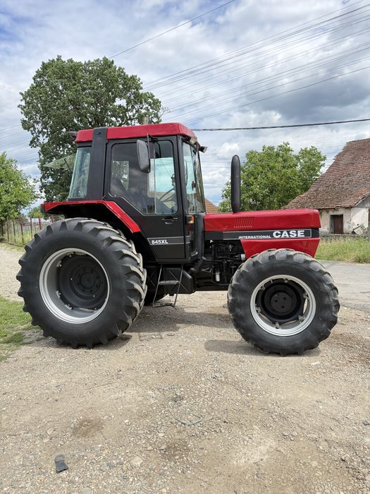 Vând sau schimb tractor Case International 845 XL