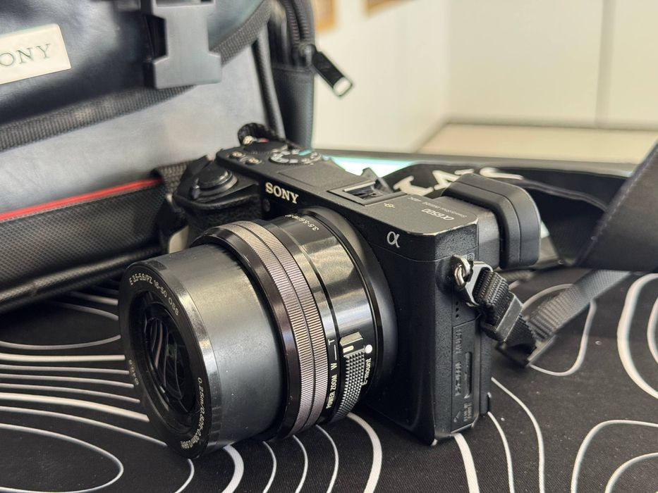 Sony Alpha a65000
