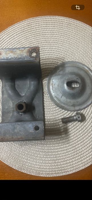 Универсална стойка за резервна гума