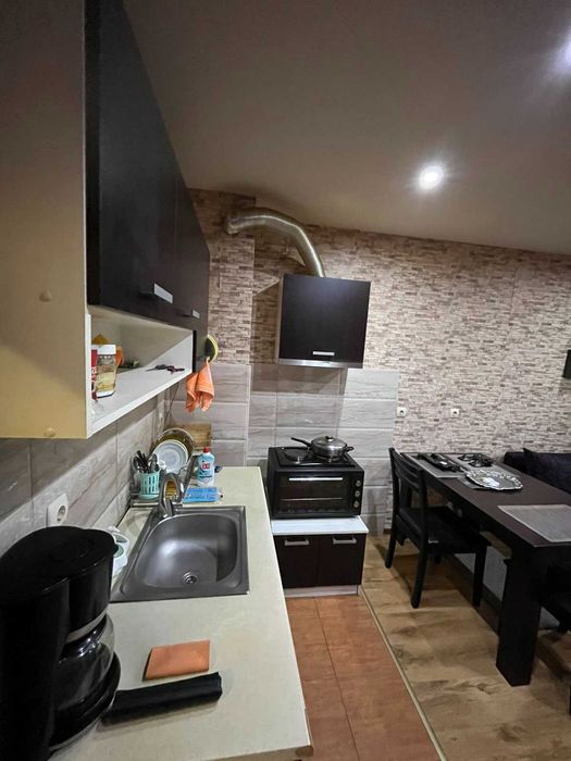 Продавам апартамент в старата част на Овча купел