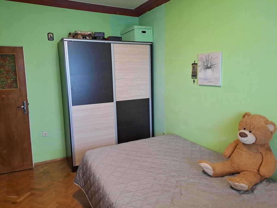 Продава се Четиристаен апартамент в Плевен, Идеален център - 106 кв.м за 1651 €/кв.м - Снимка #7