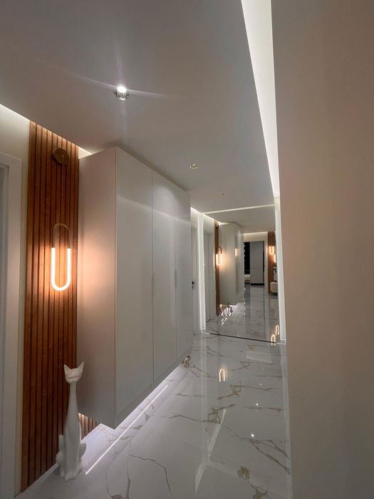 Дава се под наем Тристаен апартамент в Пловдив, Център - 103 кв.м за 918 € - Снимка #12