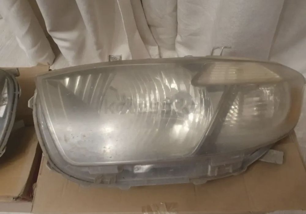 Фары для Toyota Highlander