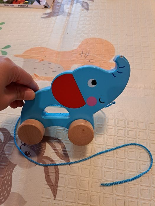 Играчки за малки деца и бебета