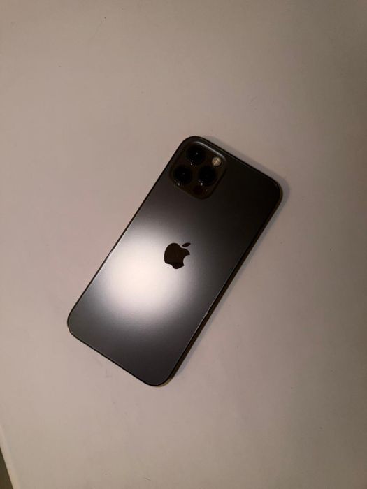 Iphone 12 pro в отличном состоянии