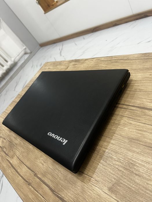 Ноутбук Lenovo G500 Intel Core i3