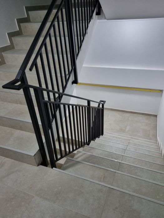 Curatenie Ansamburi Rezidentiale | Curatenie scari de Bloc