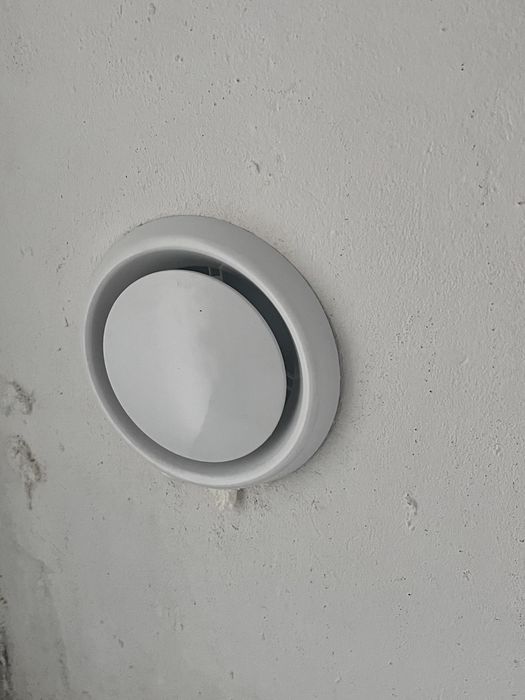 Установка приточных клапанов