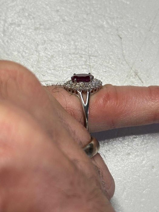 INEL AUR alb 18K + RUBIN = 2.50ct + 42 Diamante = 0.40ct - Vintage !