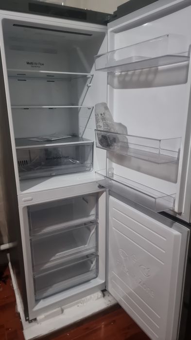 Холодильник LG новый