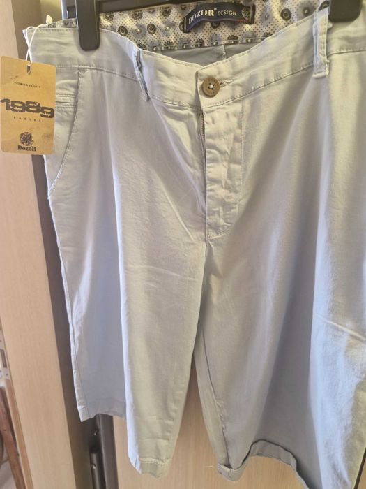 Продават се мъжки къси панталони