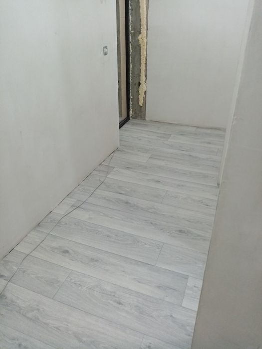 Укладка линолеума