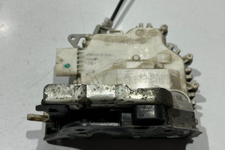 Broasca incuietoare usa dreapta fata 8J2837015D Audi A4 B8/8K [2007 -