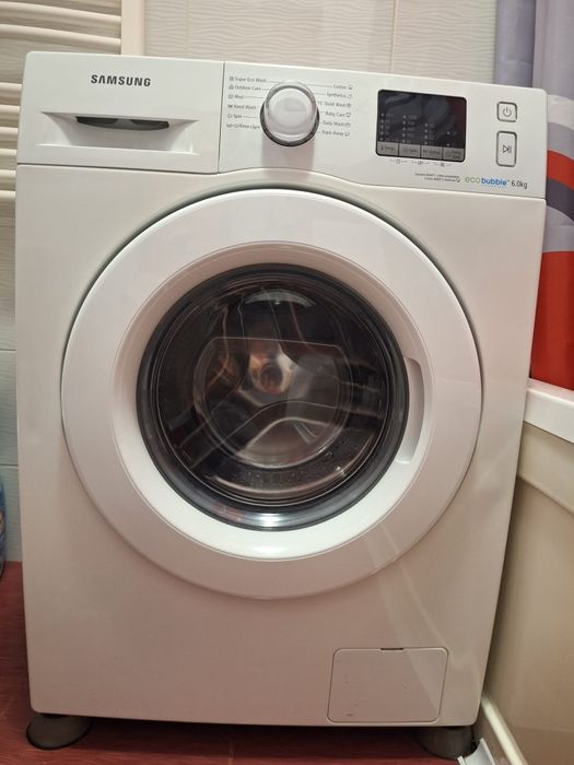 Masina de spalat Slim Samsung EcoBubble 6 kg