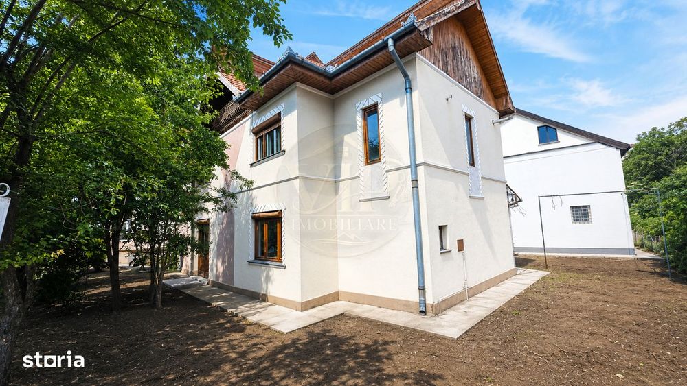 Casa cu 3 camere,250 mp teren,pretabila pentru spatii birouri,Cetate
