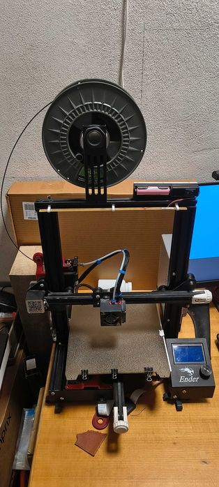 Imprimanta 3D Ceality Ender 3