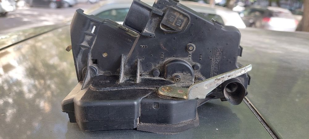 Предна дясна брава за Bmw е46