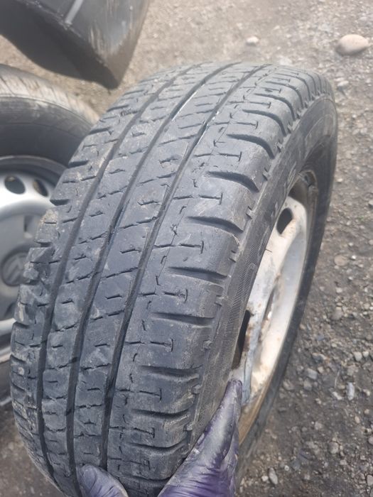 Vand roata rezerva R 15 ford tranzit are anvelopa 195 70 15 C michelin