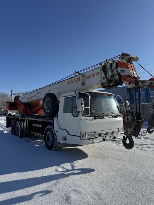 Кран FAW Todano TL300