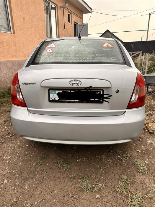 Автомашина Hyundai Verna