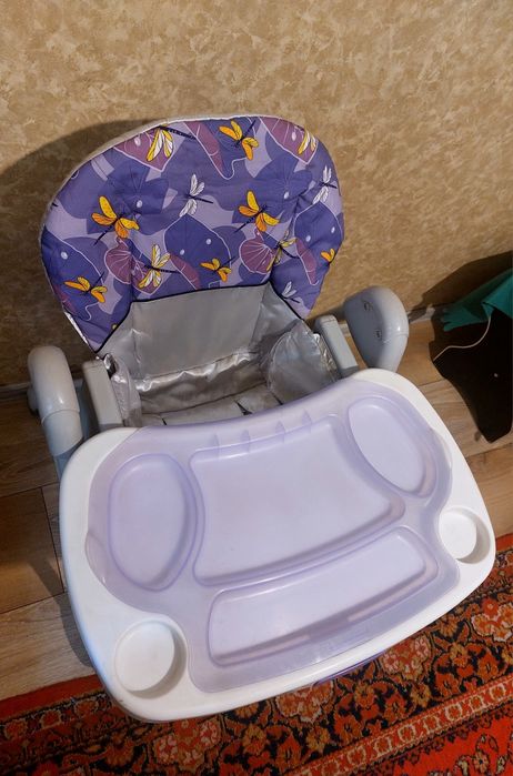 Стульчик для кормления ребенка