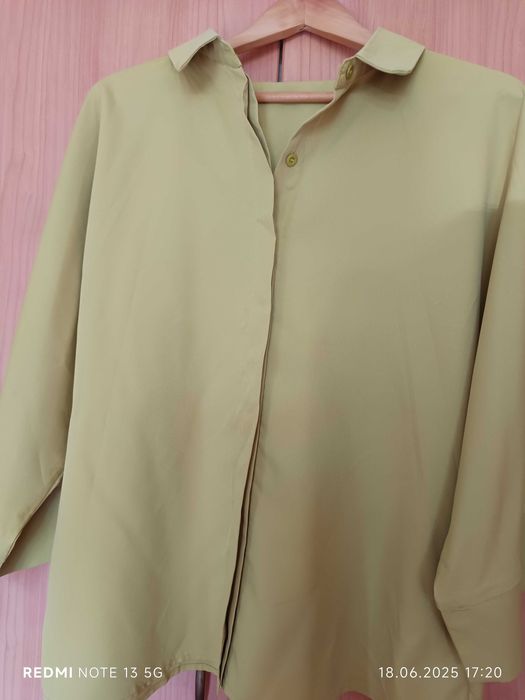 Продавам комплект XL, 30evro. Широк панталон и свободна риза.