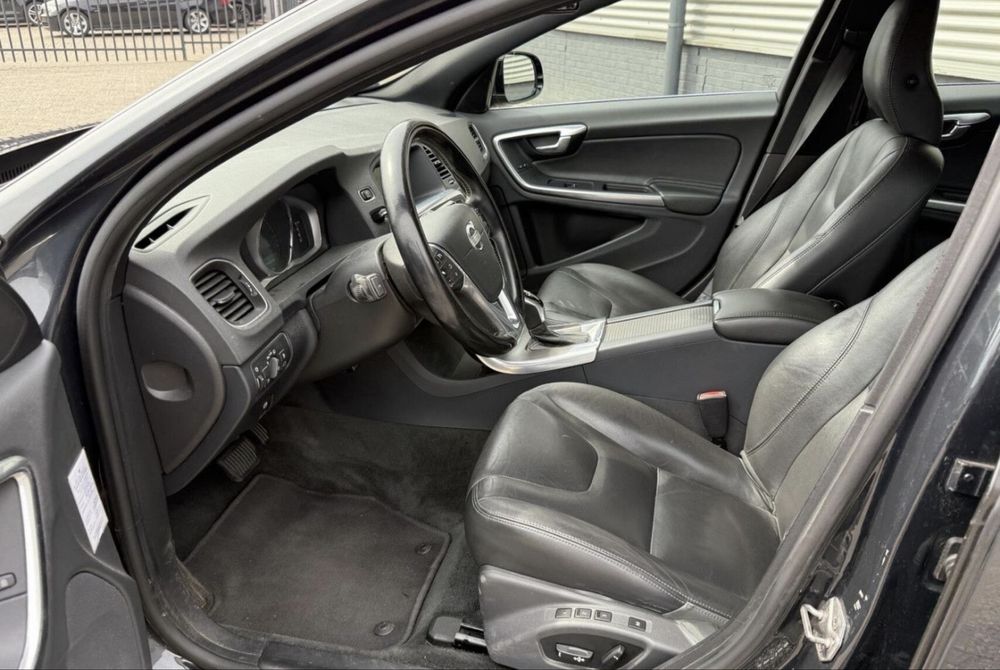 Volvo V60 2.4 D6 Plug-in Hybrid (2013) на части