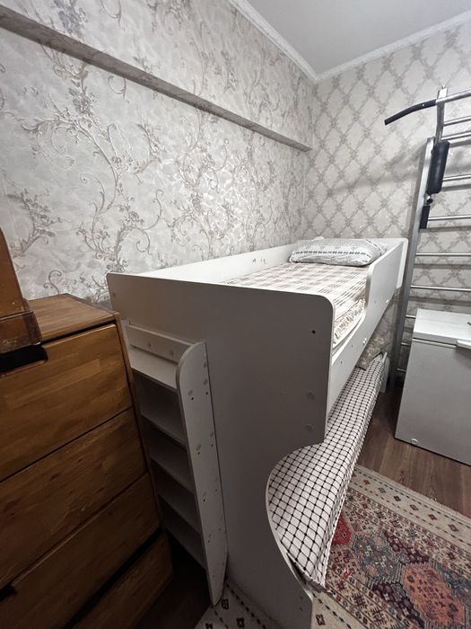 Детская двухьярусная кровать