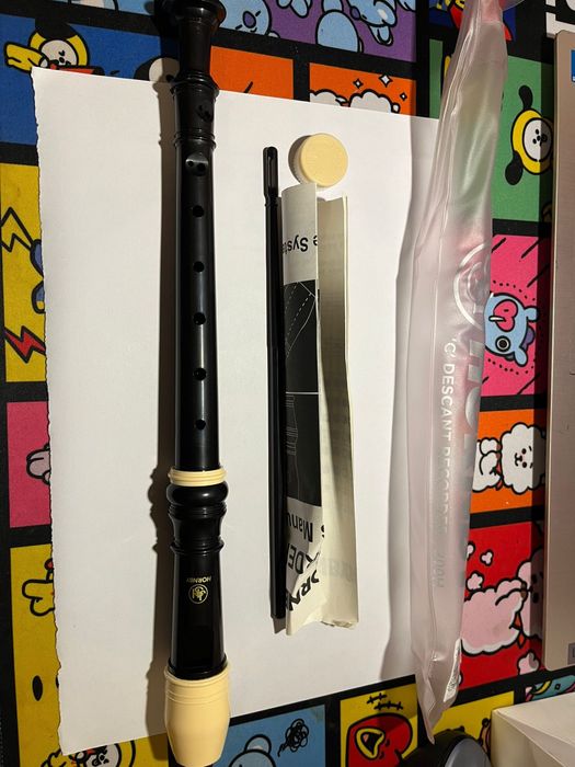 Vand flaut nou nouț cu instrumentele necesare