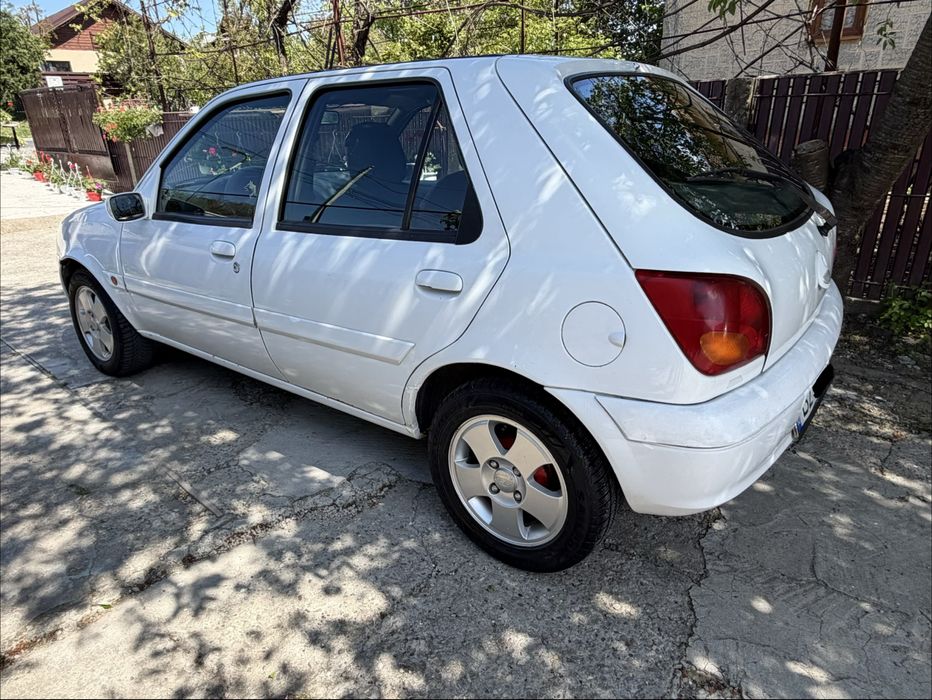 VÂND Ford Fiesta
